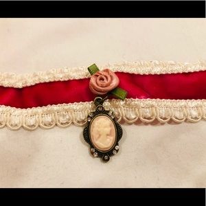L’Ecole des Femmes vintage velvet choker